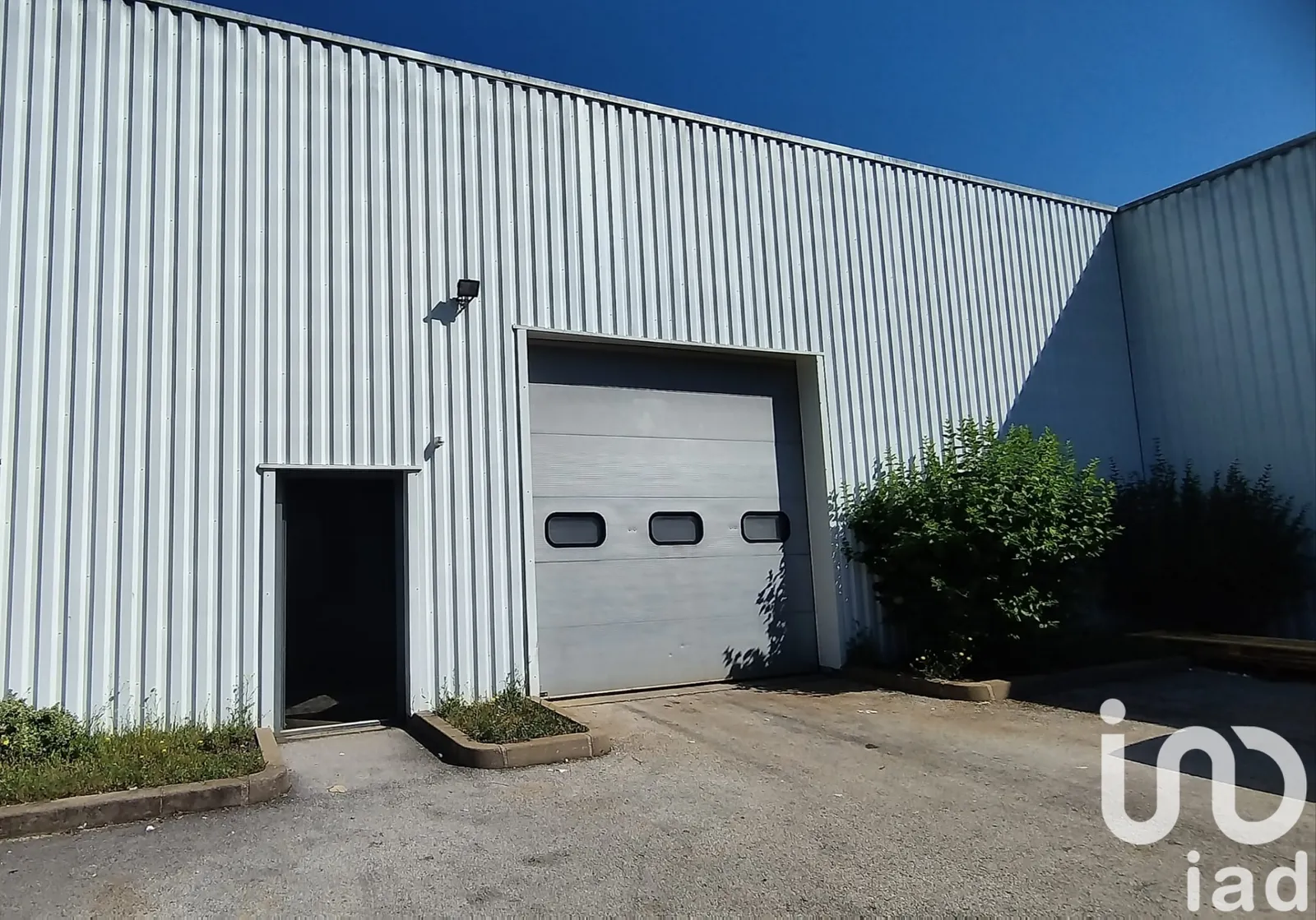 Immeuble 300 m² - Photo 1