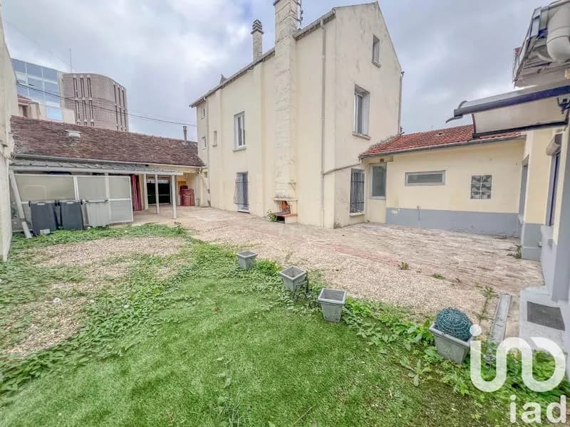 Immeuble 270 m² - Photo 1