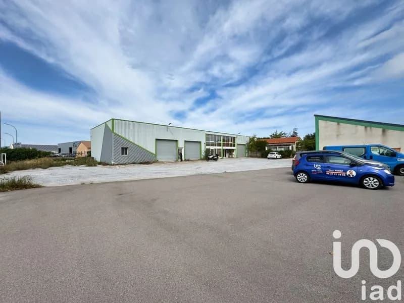 Immeuble 820 m² - Photo 1