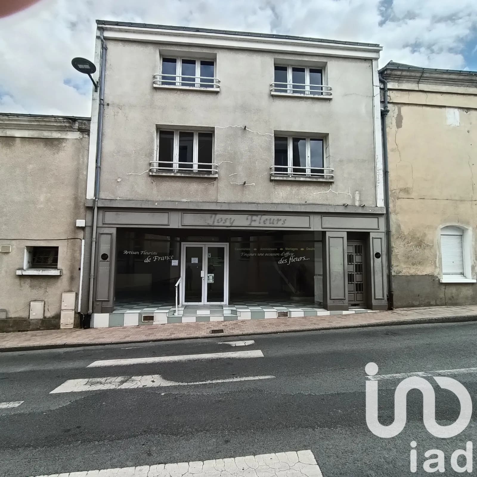 Immeuble 180 m² - Photo 1
