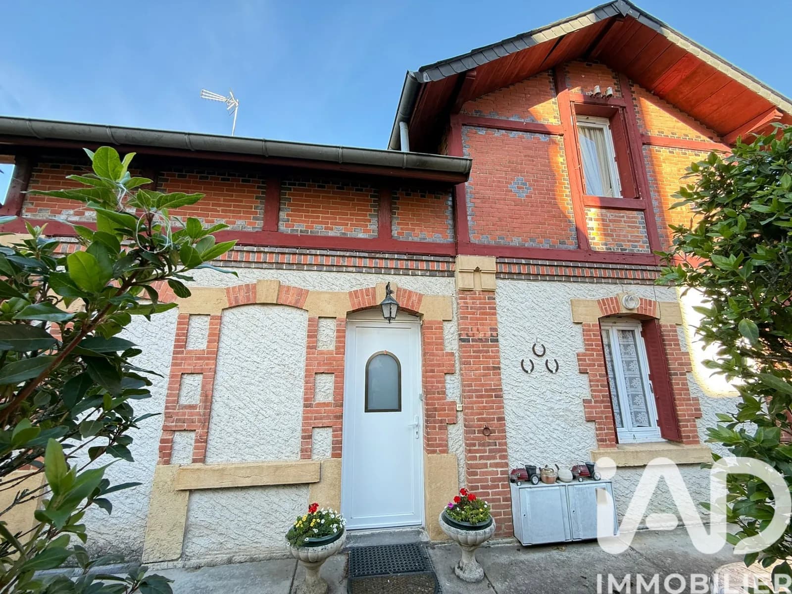 Immeuble 215 m² - Photo 1