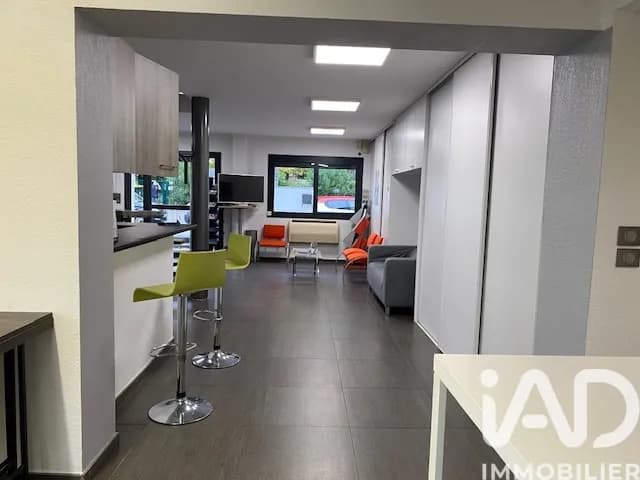 Immeuble 214 m² - Photo 1