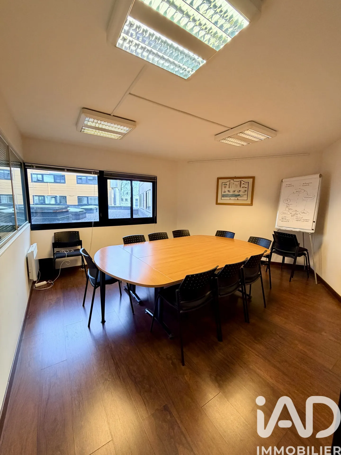 Immeuble 250 m² - Photo 1