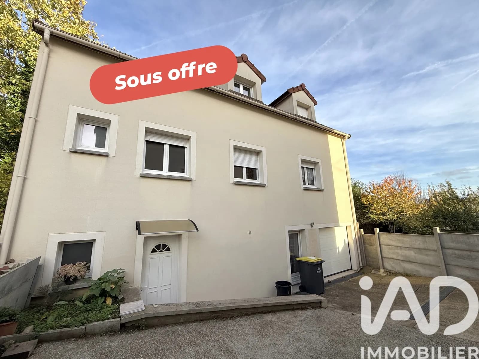 Immeuble 85 m² - Photo 1