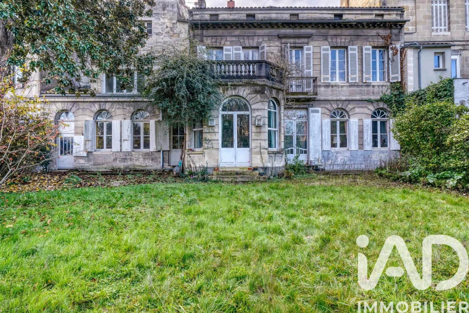 Immeuble de rapport 13 pièces 430 m² - Photo 1