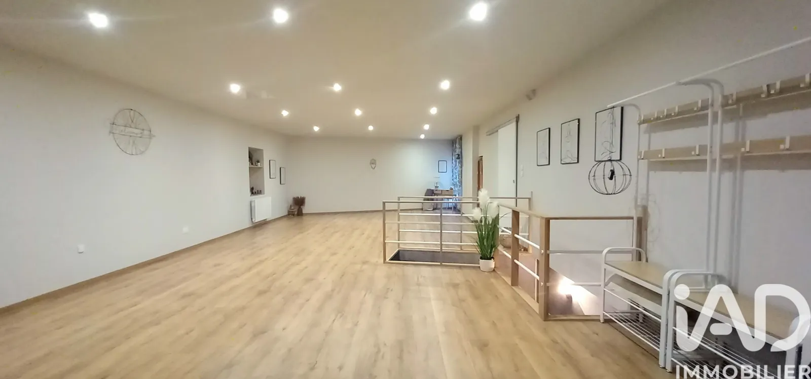 Immeuble 121 m² - Photo 1