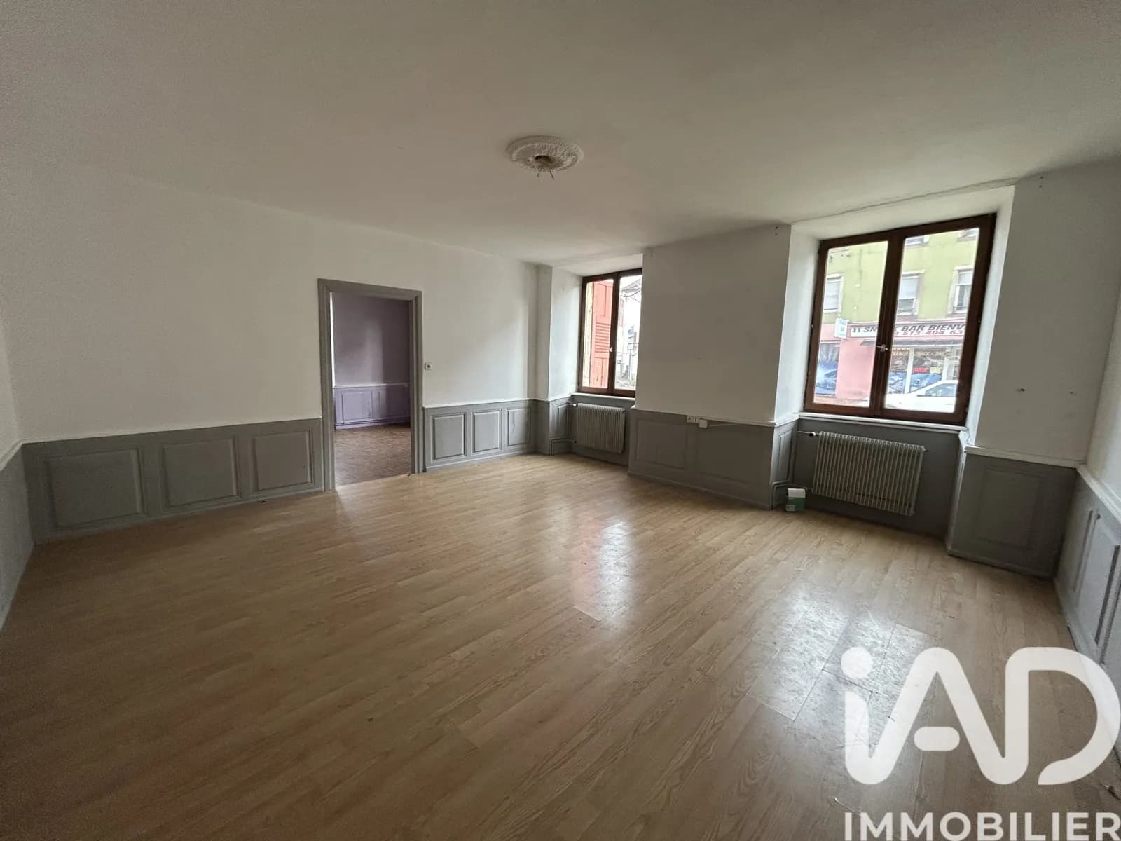 Immeuble 247 m² - Photo 1