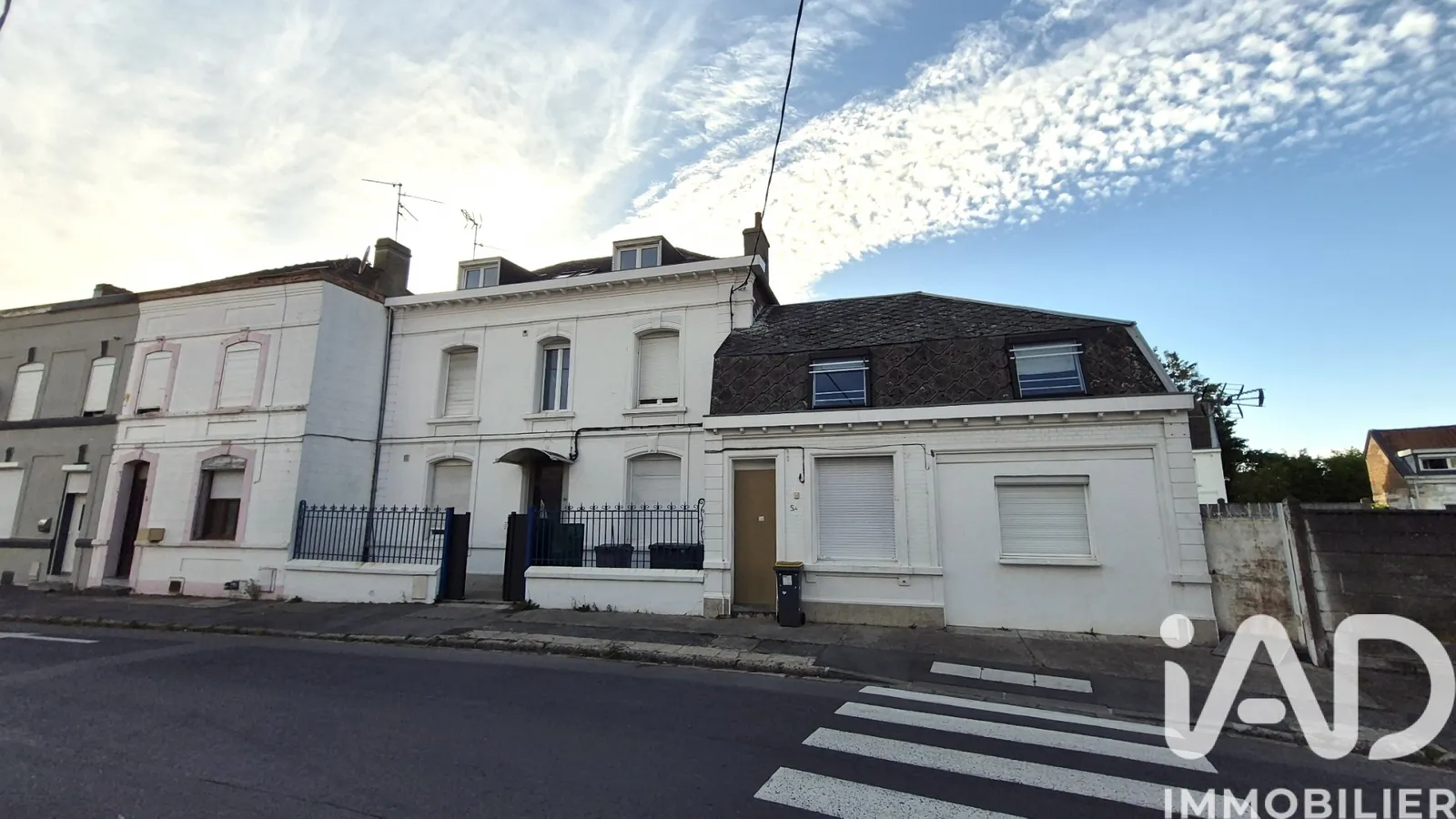 Immeuble 275 m² - Photo 1