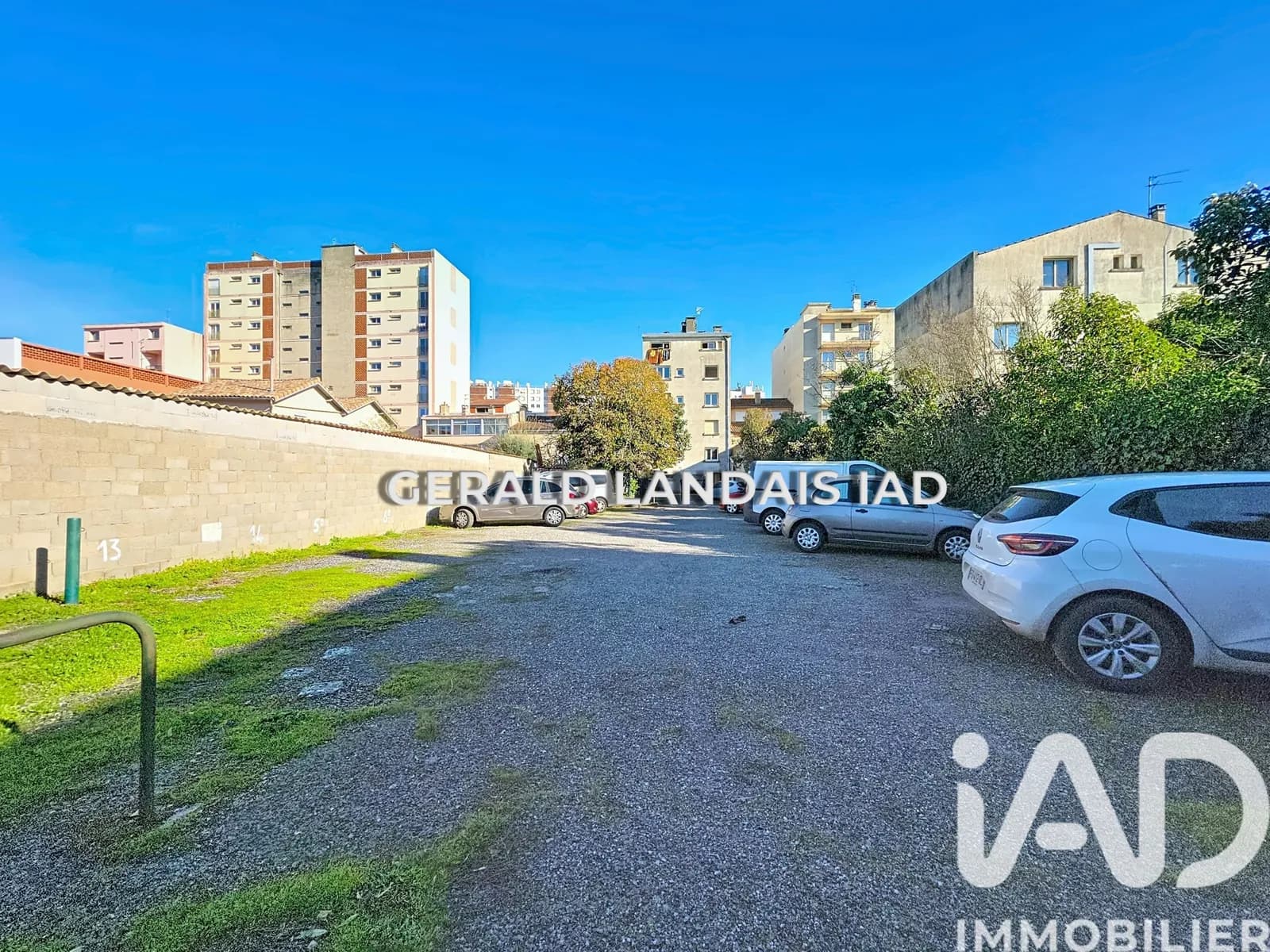 Immeuble 553 m² - Photo 1