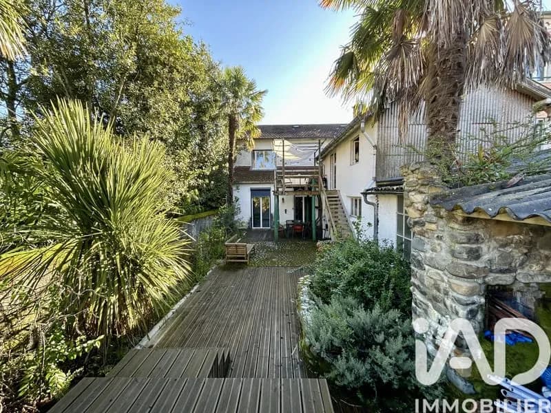 Immeuble 255 m² - Photo 1