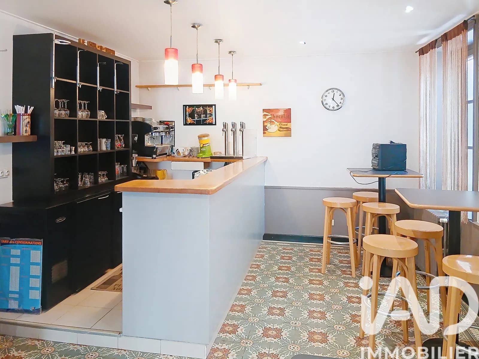 Immeuble 389 m² - Photo 1