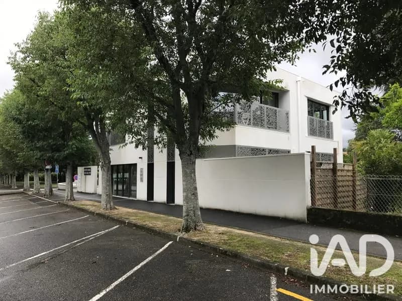 Immeuble 219 m² - Photo 1