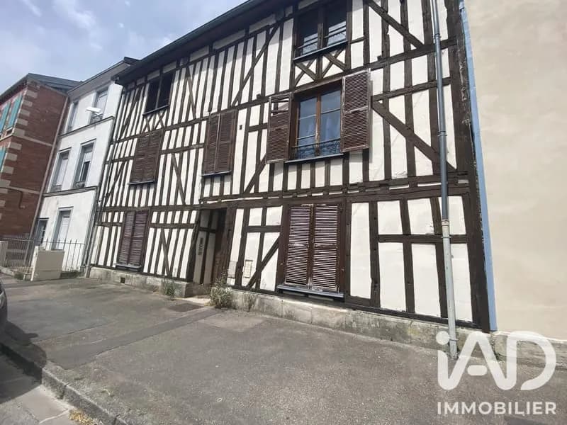 Immeuble 240 m² - Photo 1