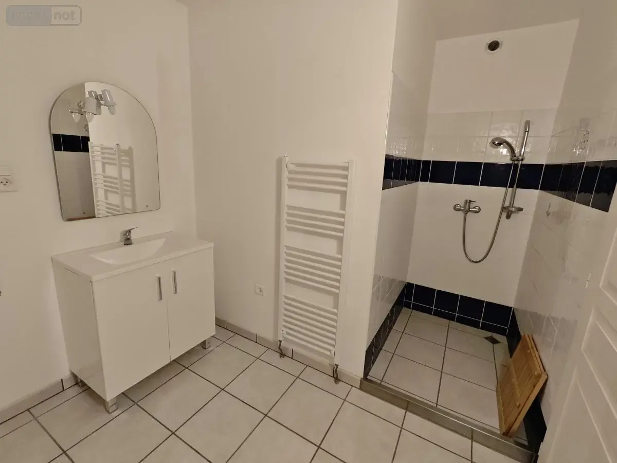 Immeuble 20 pièces 254 m² - Photo 1