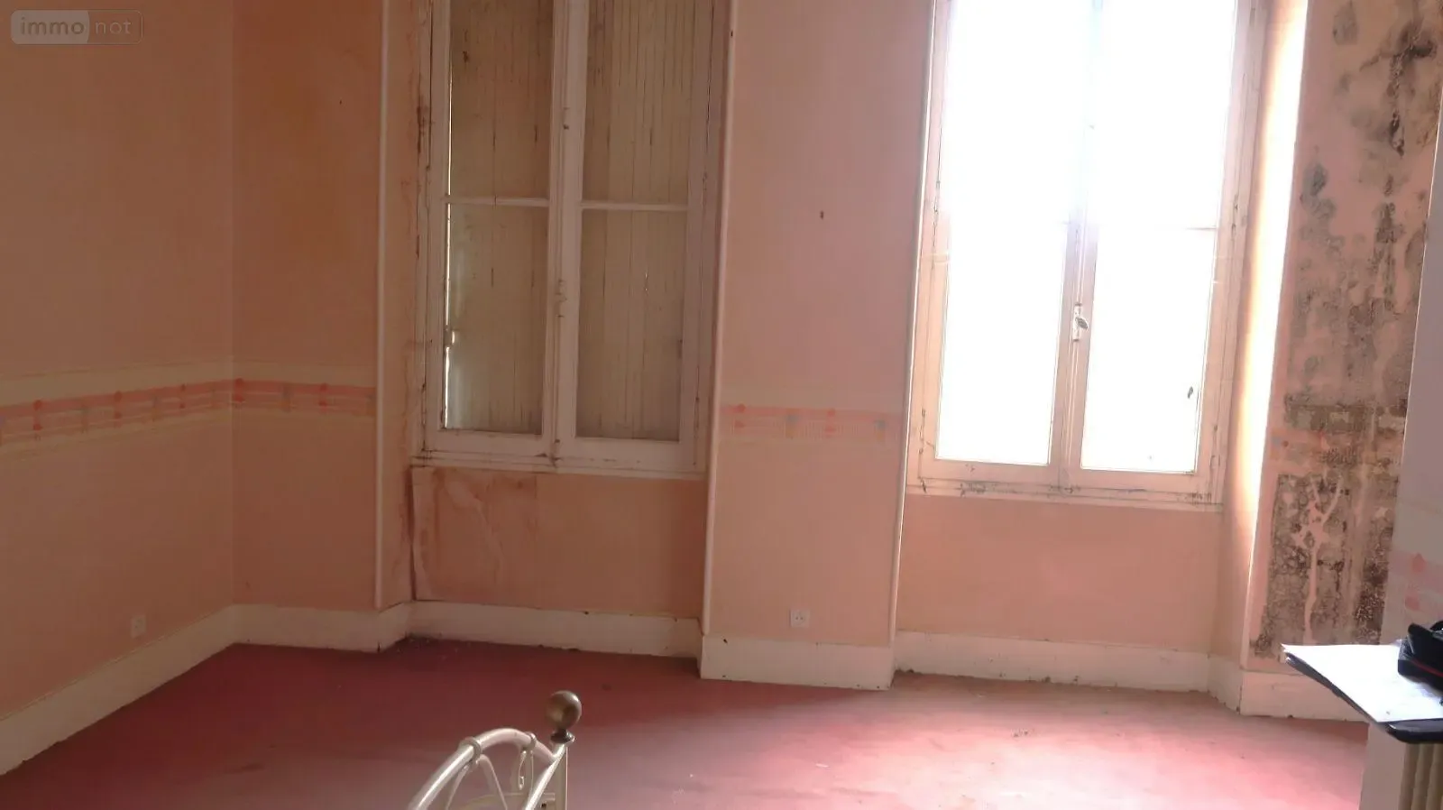 Immeuble 70 m² - Photo 1