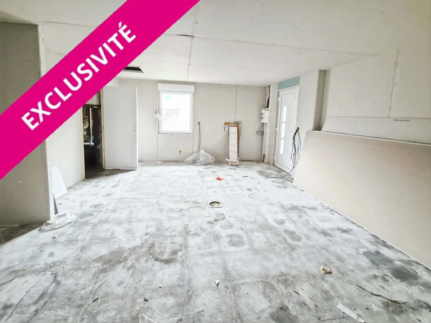 Immeuble 3 logements + local commercial - Photo 1