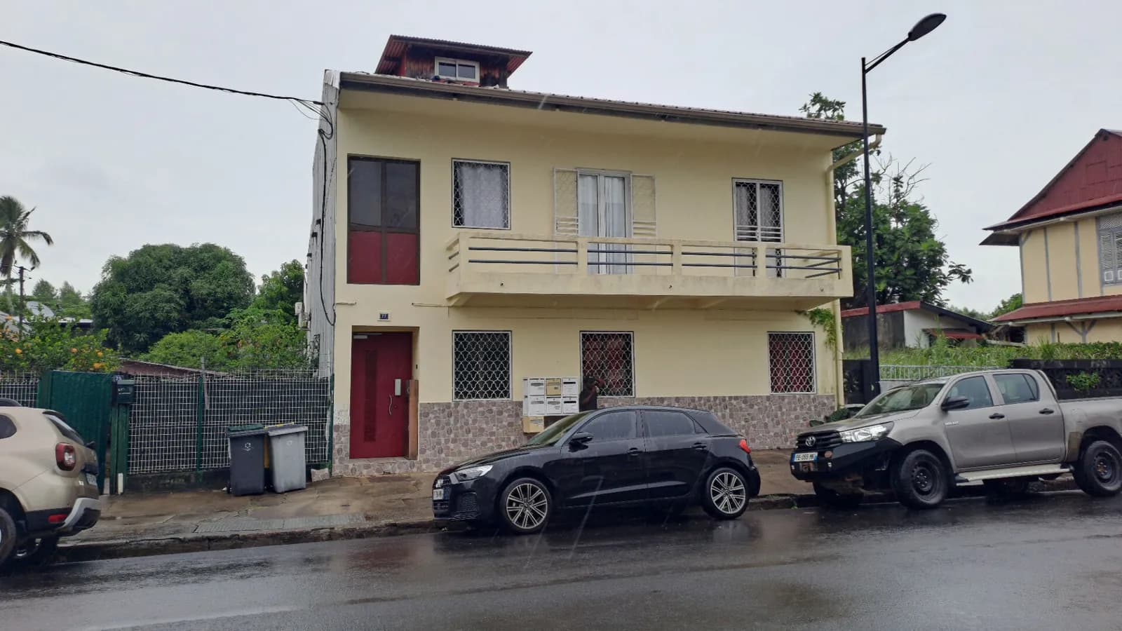 IMMEUBLE CAYENNE - Photo 1