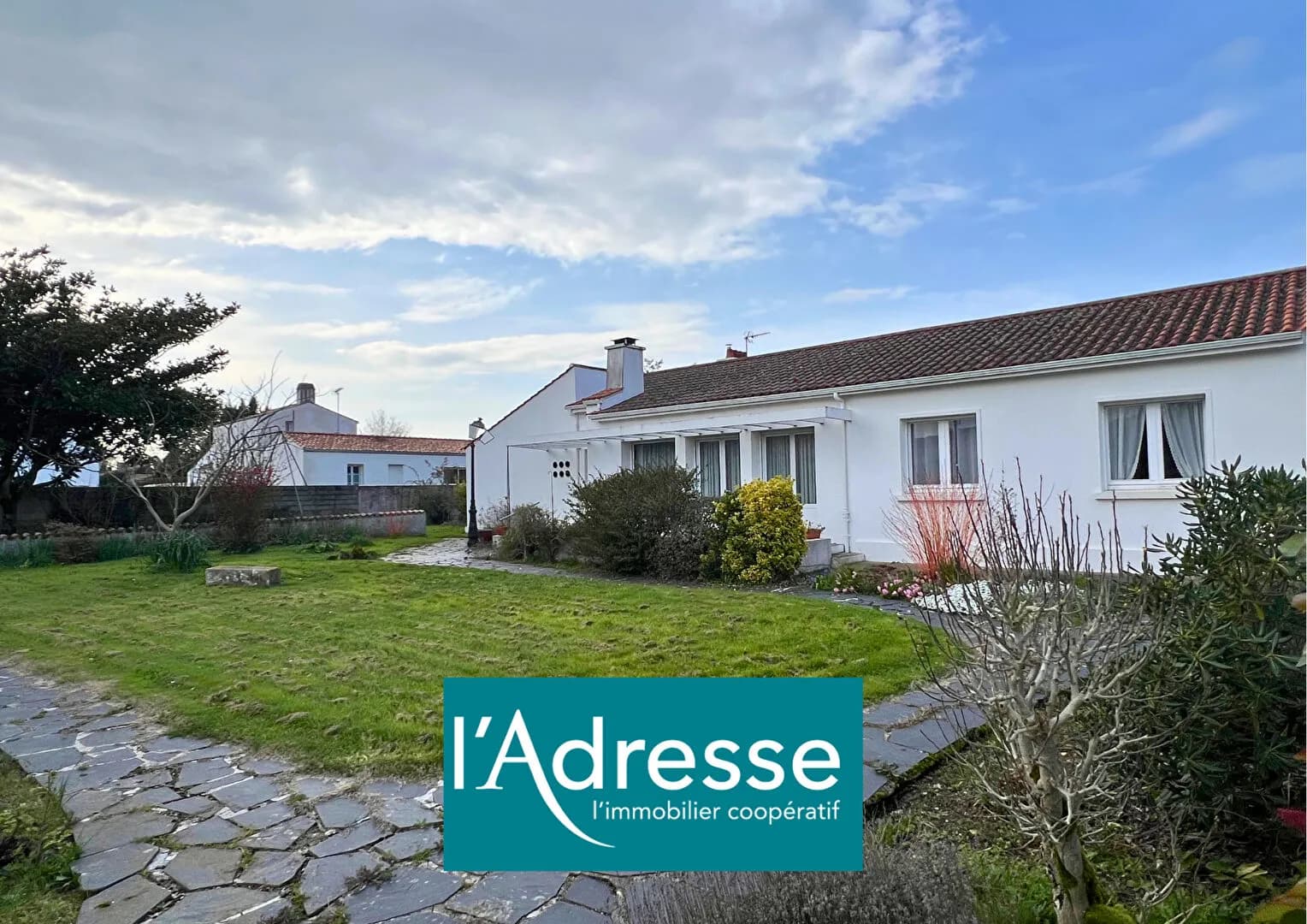 Ensemble immobilier à vendre à Beauvoir-sur-Mer - Fort potentiel - Photo 1