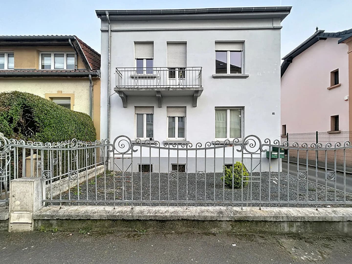 Immeuble Montigny Les Metz - rue de Frescaty 3 appartements - parking - terrain - Photo 1