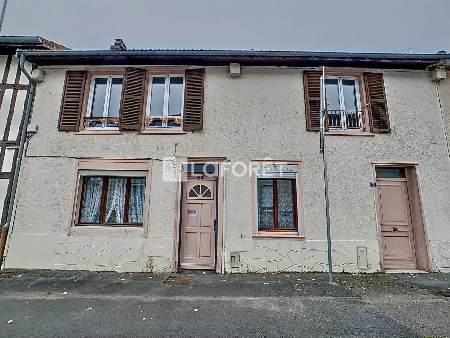 Immeuble de rapport 6 pièces 196 m² - Photo 1