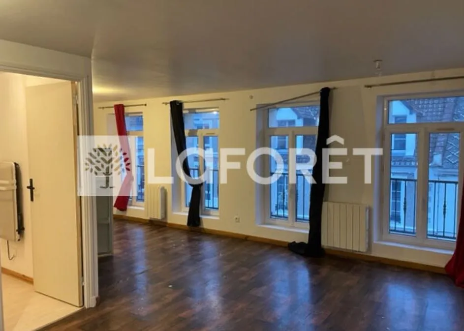 Immeuble de rapport 5 pièces 300 m² - Photo 1