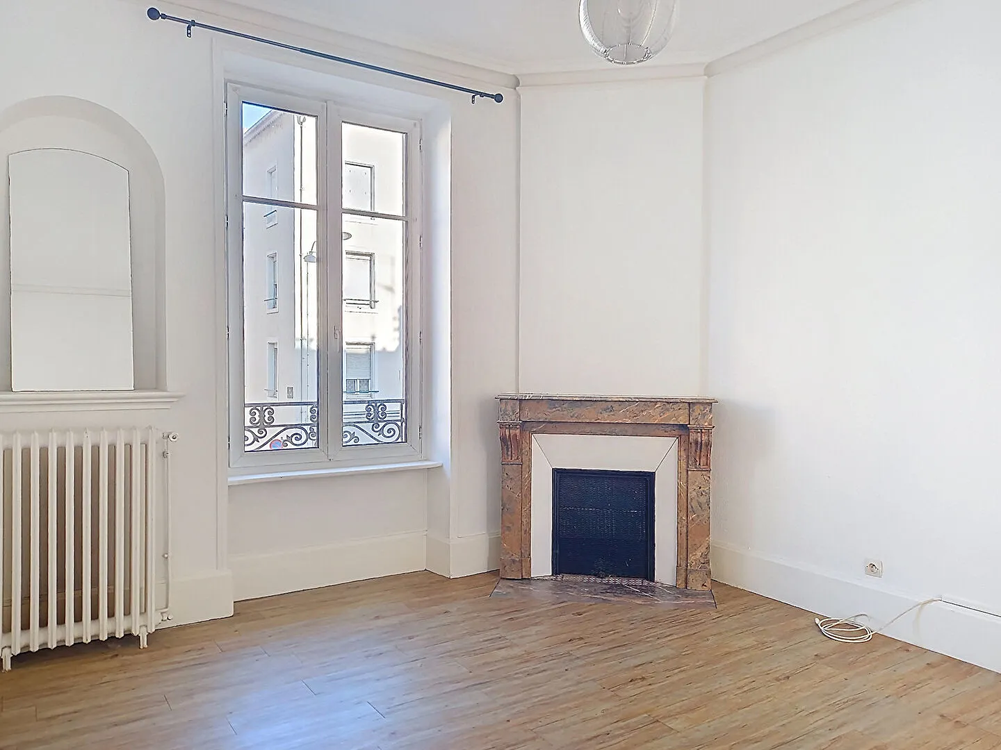 Immeuble de rapport 7 pièces 142 m² - Photo 1