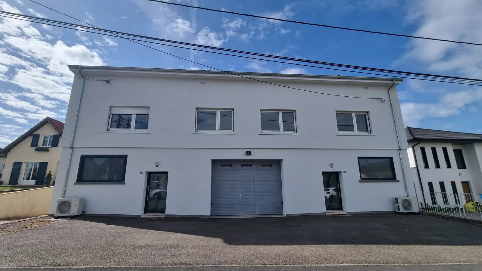 Immeuble 12 pièces 550 m² - Photo 1