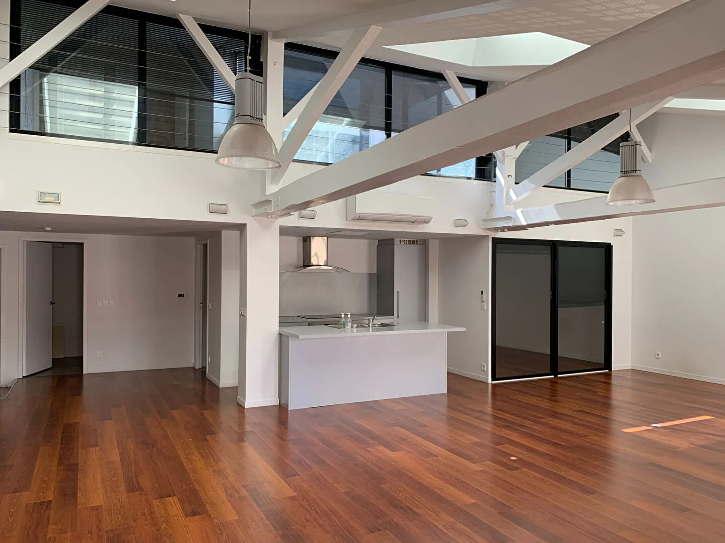 Immeuble 350 m² - Photo 1