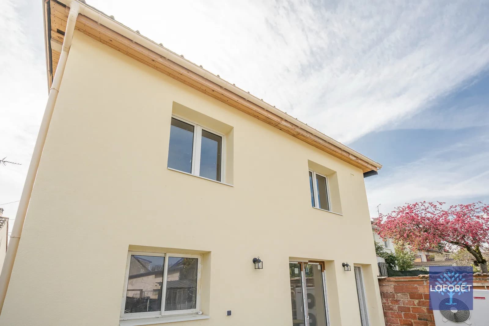 Immeuble 8 pièces 200 m² - Photo 1