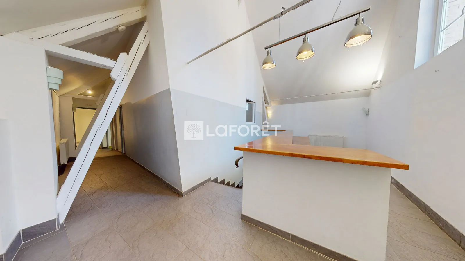 Immeuble 5 pièces 180 m² - Photo 1