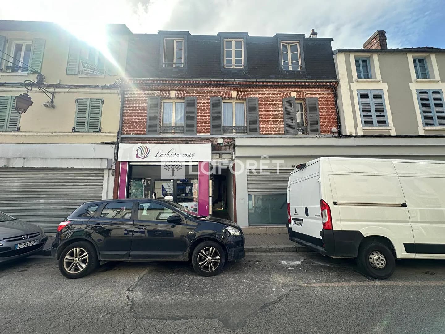 Immeuble - Photo 1