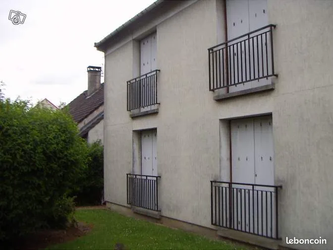 6 STUDIOS et F1 dans MAISON 240 m2, BON REVENU LOCATIF - Photo 1