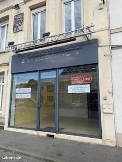 Immeuble local commercial à vendre - Photo 1