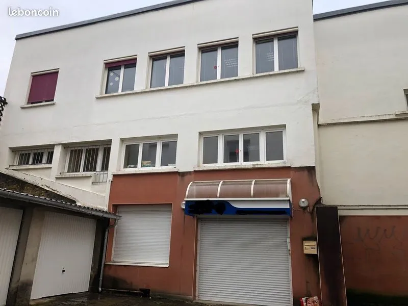 Immeuble 310 m² - Photo 1