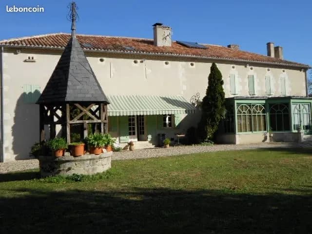 Bel ensemble immobilier de caractère - Photo 1