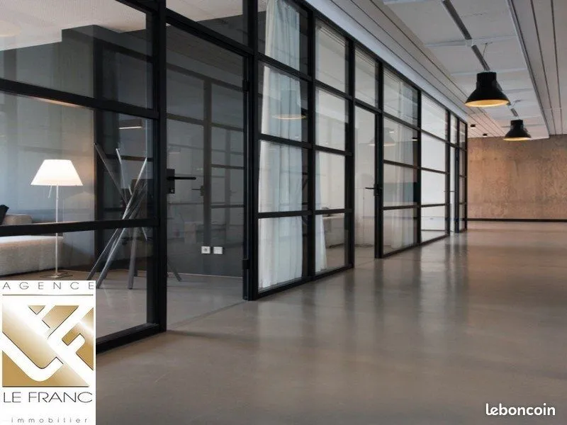 Immeuble 245 m² - Photo 1