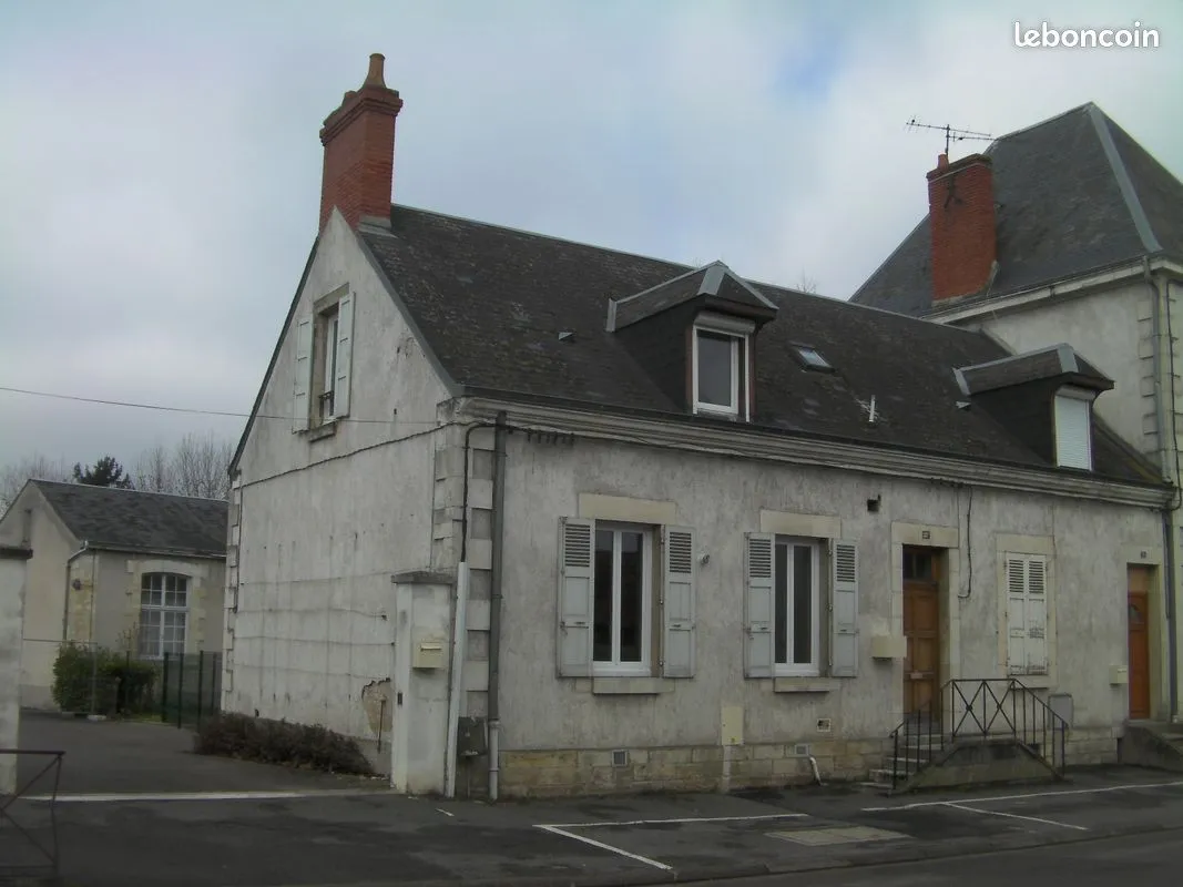 Ensemble immobilier de 3 maisonT3 à Vierzon - Photo 1