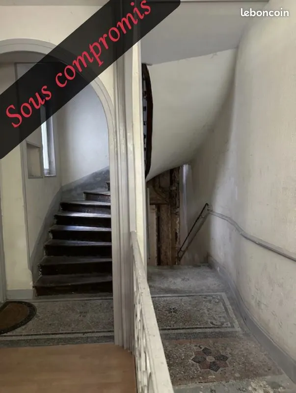 Immeuble 287 m² - Photo 1