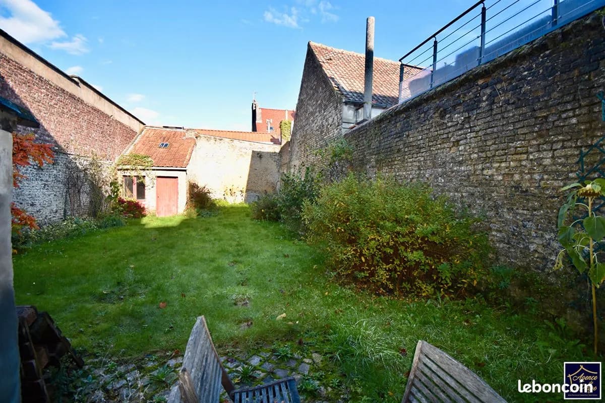 Immeuble 353 m² - Photo 1