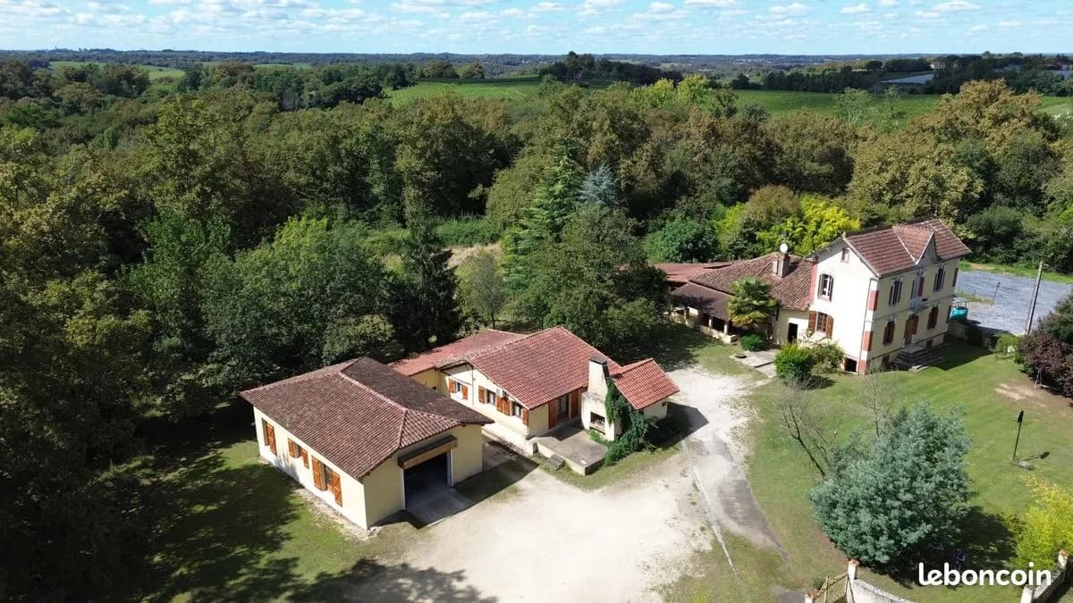Immeuble 9 pièces 291 m² - Photo 1