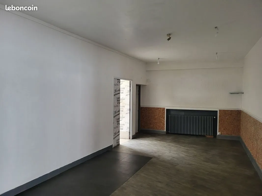 Immeuble 10 pièces 315 m² - Photo 1