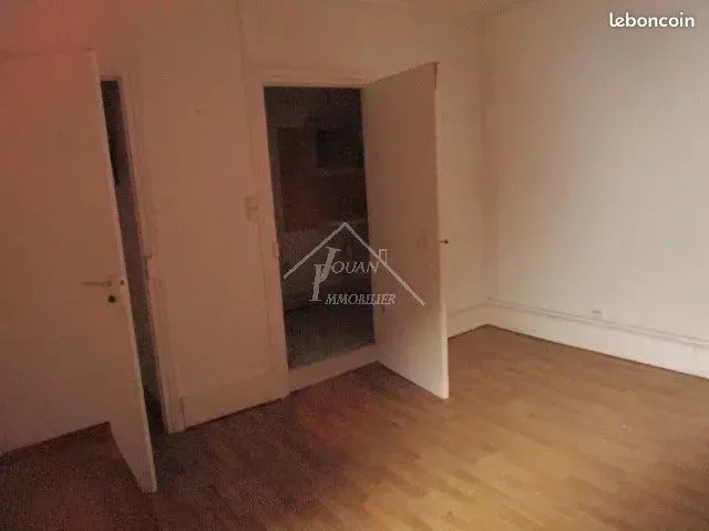 Immeuble 20 pièces 390 m² - Photo 1