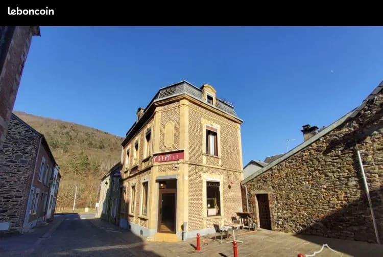 Immeuble local commercial avec appartement - Photo 1