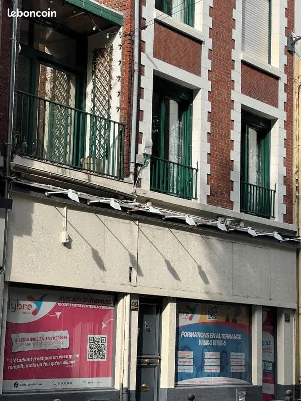 Immeuble 10 pièces 250 m² - Photo 1
