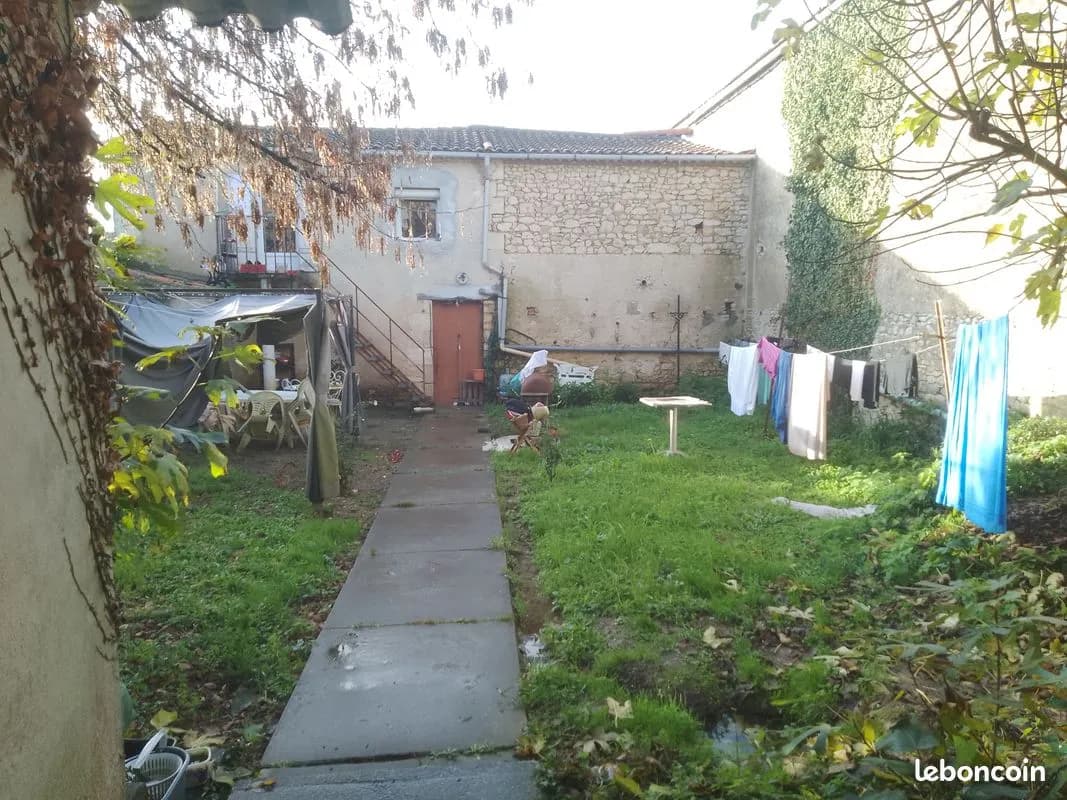 Immeuble de rapport 11 pièces 300 m² - Photo 1