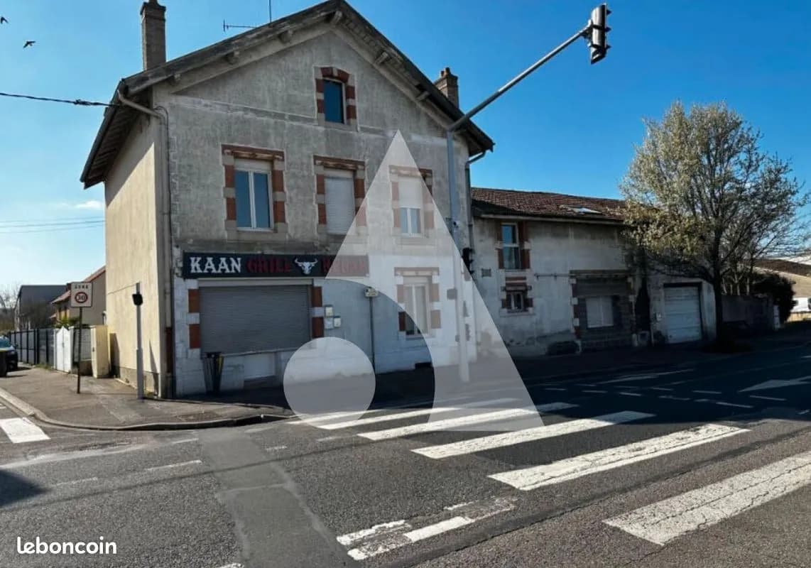 Immeuble de rapport 9 pièces 221 m² - Photo 1