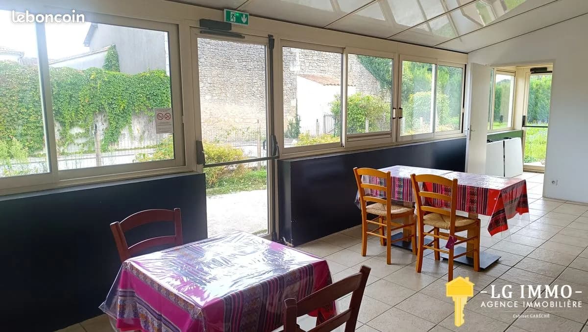 Immeuble de rapport 242 m² - Photo 1