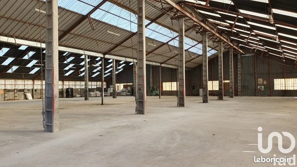 Immeuble 1760 m² - Photo 1