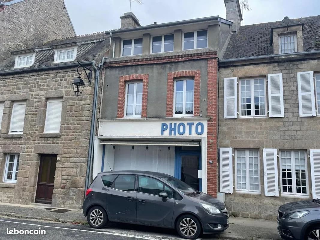 Immeuble 141 m² - Photo 1