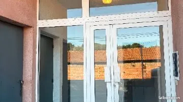 Immeuble de rapport 1 pièce 500 m² - Photo 1